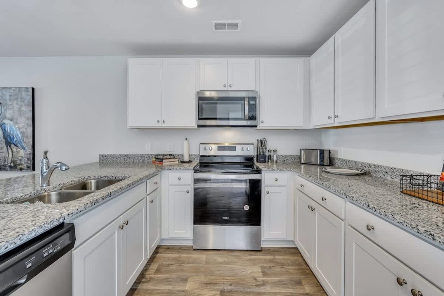 Building Photo - 321 Dogwood Cir