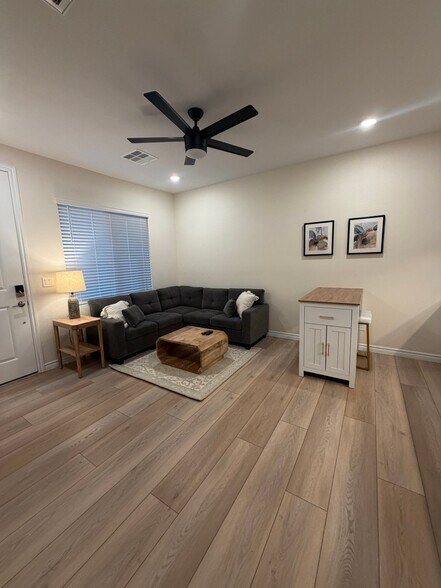 Building Photo - 3537 Luciana Gln Ave