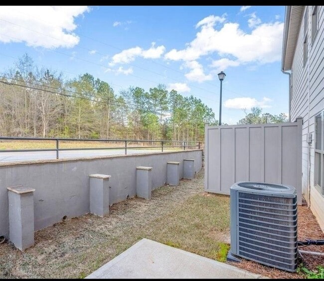 Building Photo - 7704 Fawn Cir