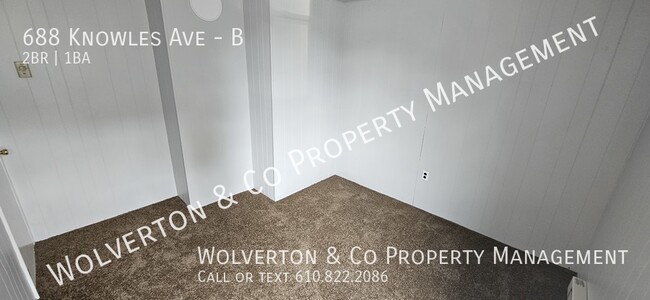 Building Photo - Large 2 bedroom, 1 Bath 2nd Floor Unit Ava...