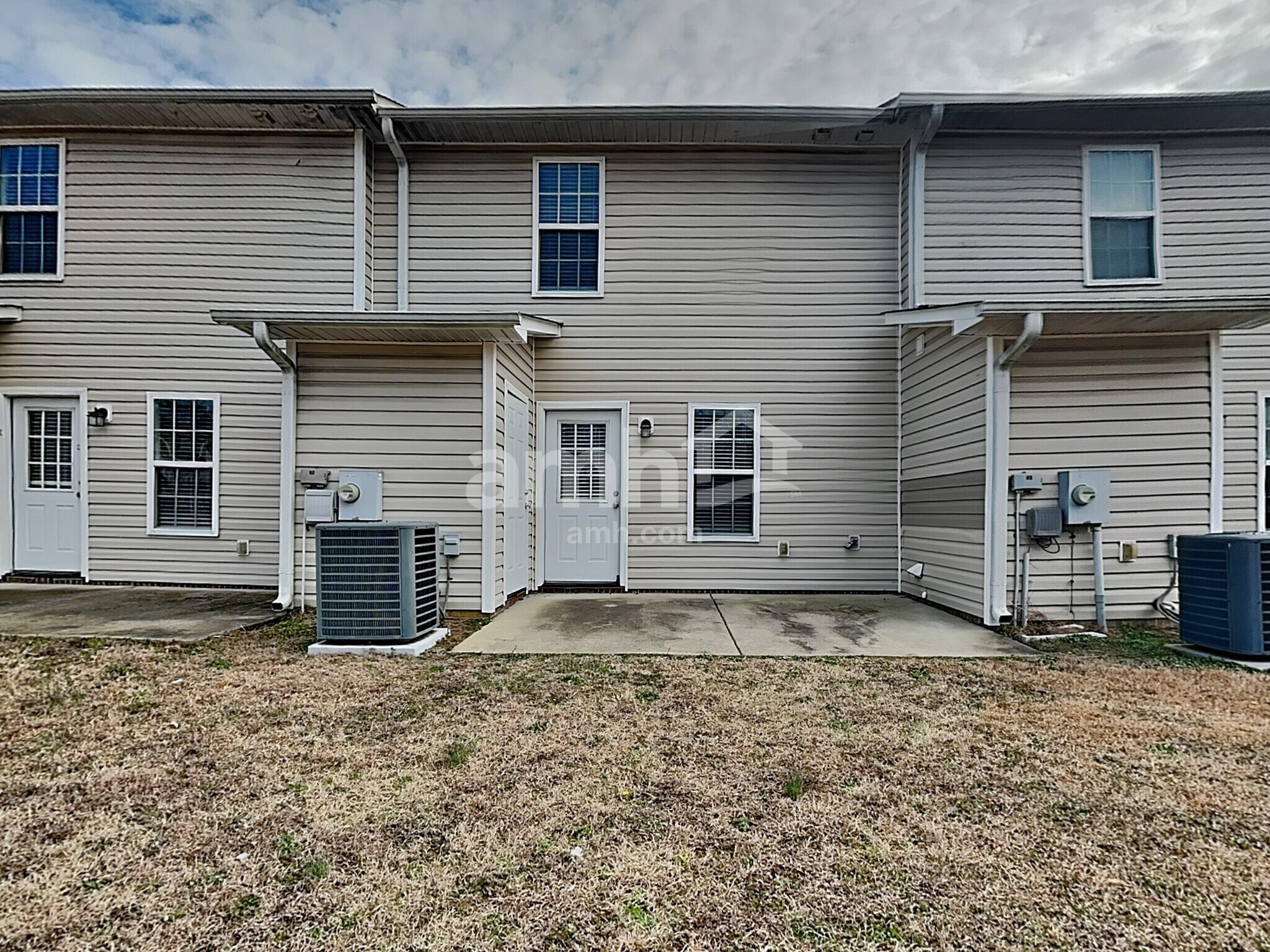 Building Photo - 47 Wolf Creek Ln