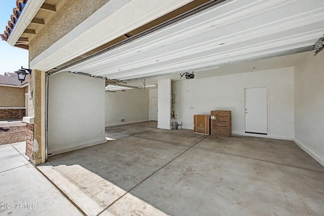 Building Photo - 21254 W Hubbell St