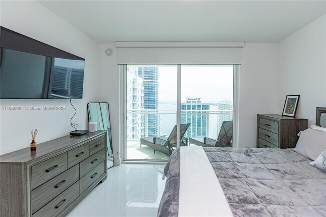 Building Photo - 1080 Brickell Ave