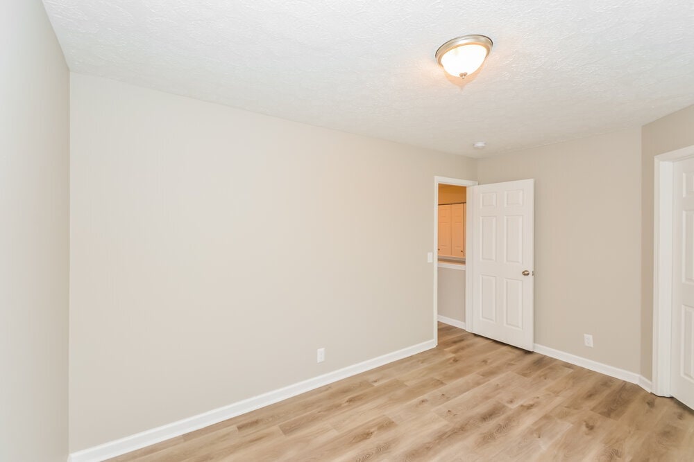 Building Photo - 3612 Crossbrooke Dr