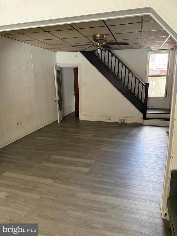 Building Photo - 449 S Mill St