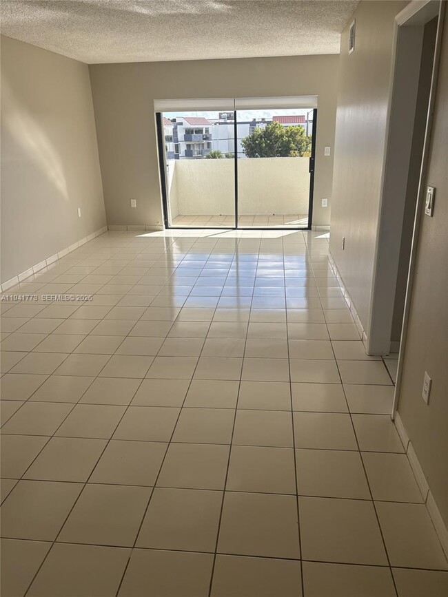 Building Photo - 5800 SW 127th Ave