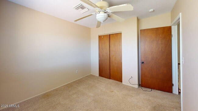 Building Photo - 5081 N Bear Canyon Rd