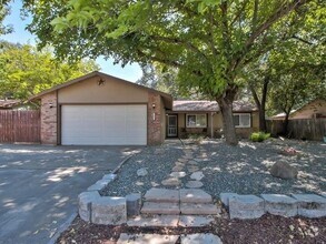 Building Photo - FOR RENT! Citrus Heights Home