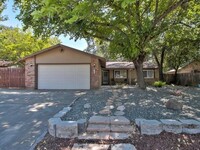 Building Photo - FOR RENT! Citrus Heights Home