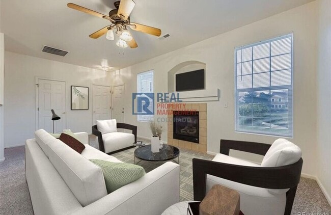 Building Photo - 12740 Jasmine St