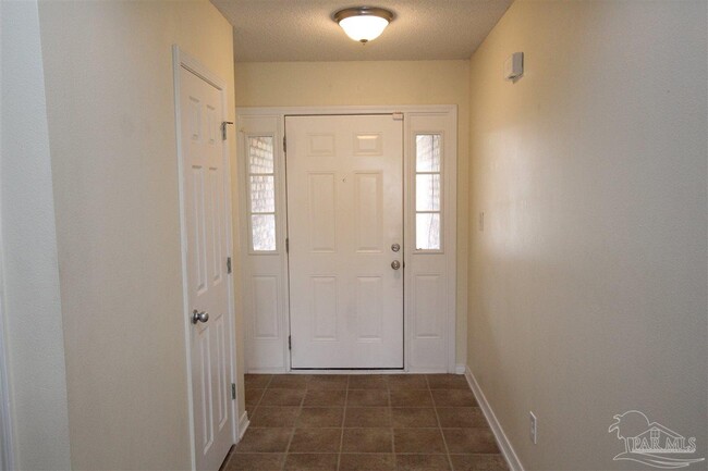 Building Photo - 6531 Tampa Dr