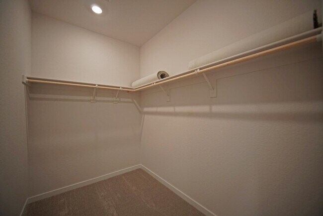 Building Photo - brand-new, never-before-lived-in 3-bedroom, 2-bathroom home with solar!
