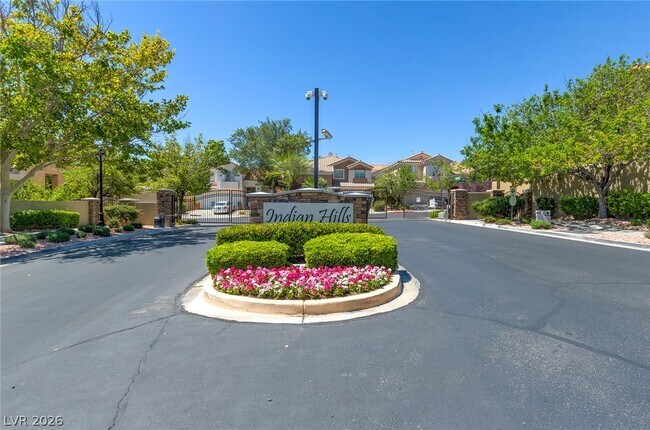 Building Photo - 2025 Shining Feather Ln