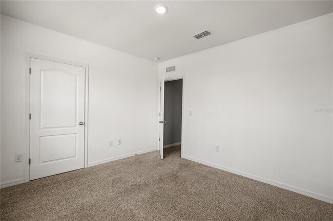 Building Photo - 1711 Setter Ave