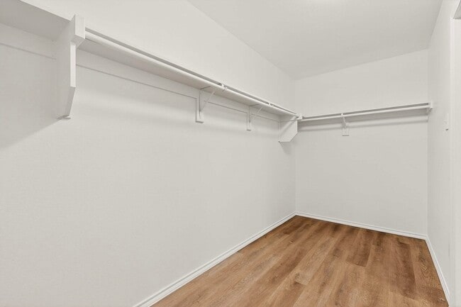 Building Photo - 1406 Cedar Hollow Dr