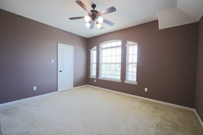 Building Photo - 6707 Hunters Creek Ln