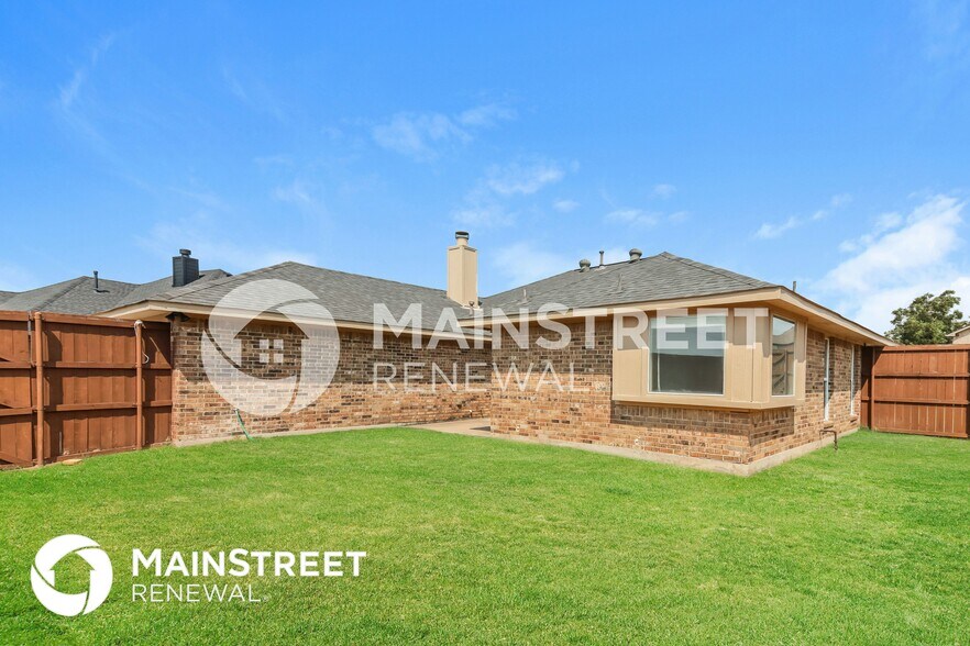 Building Photo - 9306 Chimneywood Dr
