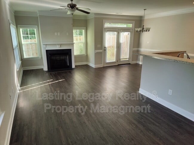 Building Photo - 851 Silver Leaf Dr