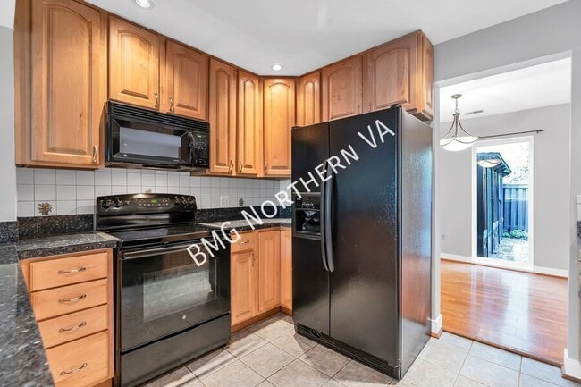 Building Photo - 1790 Ivy Oak Square