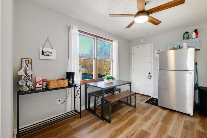 Building Photo - 4544 Erie Ave NW