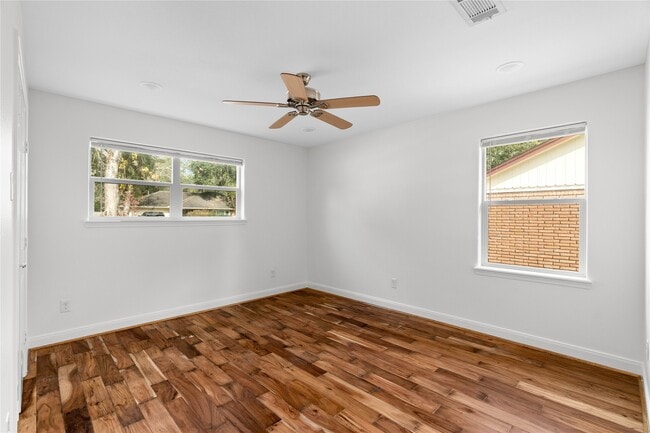 Building Photo - 5515 Warm Springs Rd