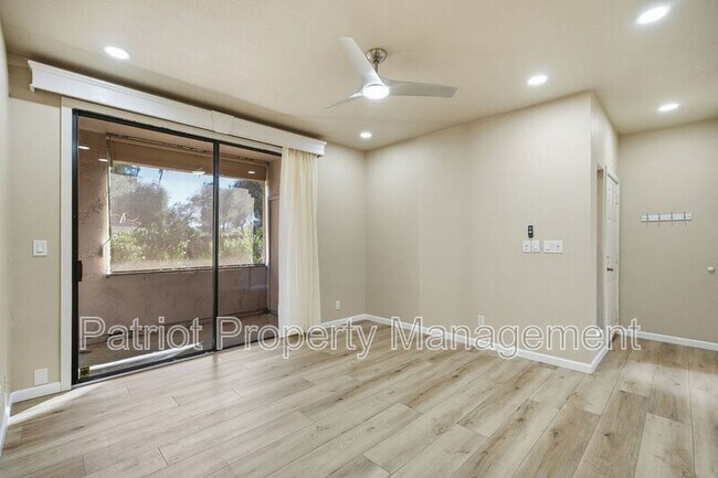 Building Photo - 9708-9708 E Vía Linda