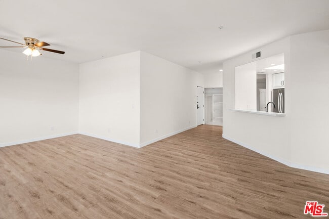 Building Photo - 1255 Federal Ave