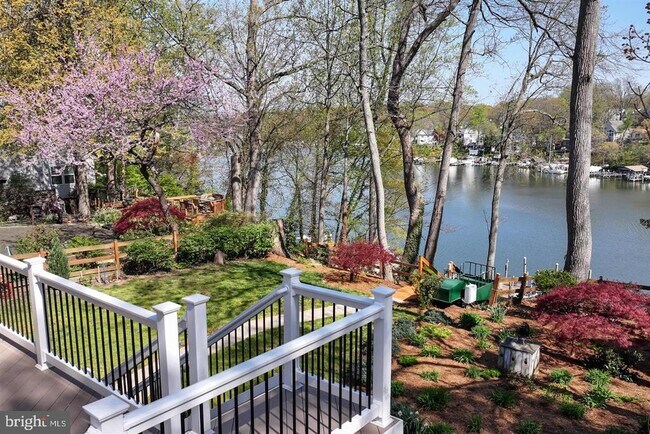 Building Photo - 928 Waterview Dr