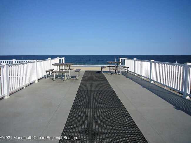 Building Photo - 1201 Ocean Ave