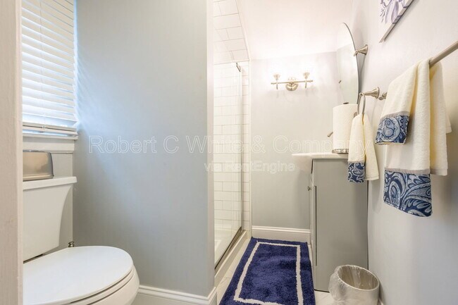 Building Photo - 4 Trotwood Dr