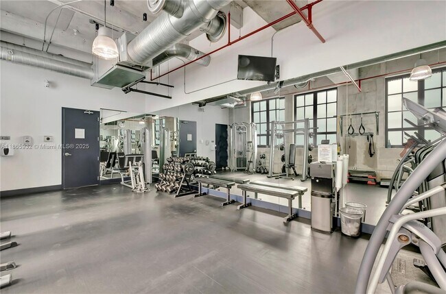 Building Photo - 1749 NE Miami Ct