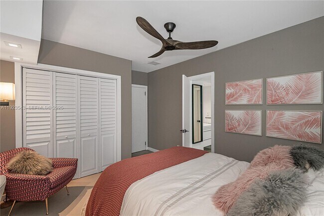 Building Photo - 375 Harbor Ct