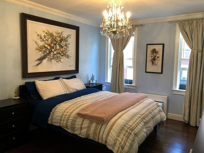 Building Photo - 14 S Russell St