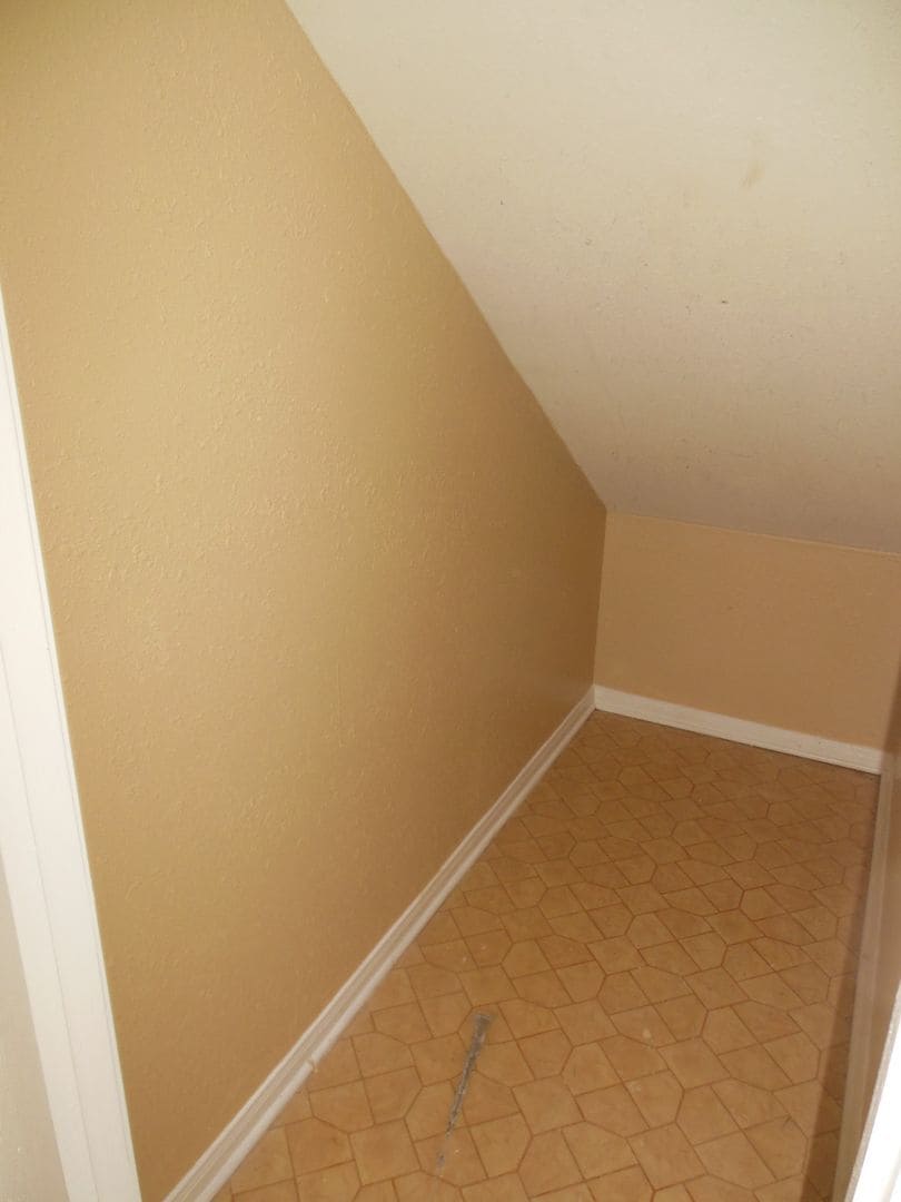 Building Photo - 4808 Rainbow Cir