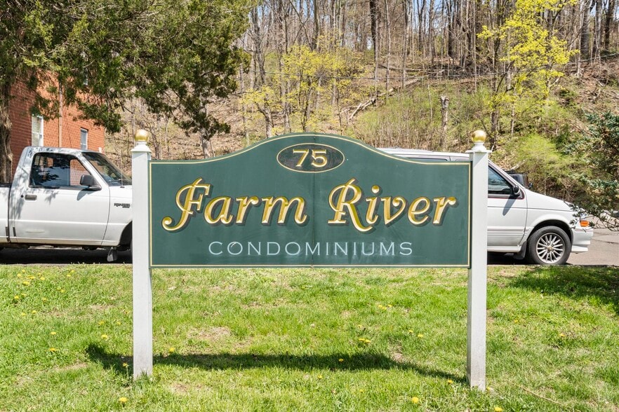 Building Photo - 75 Saltonstall Pky