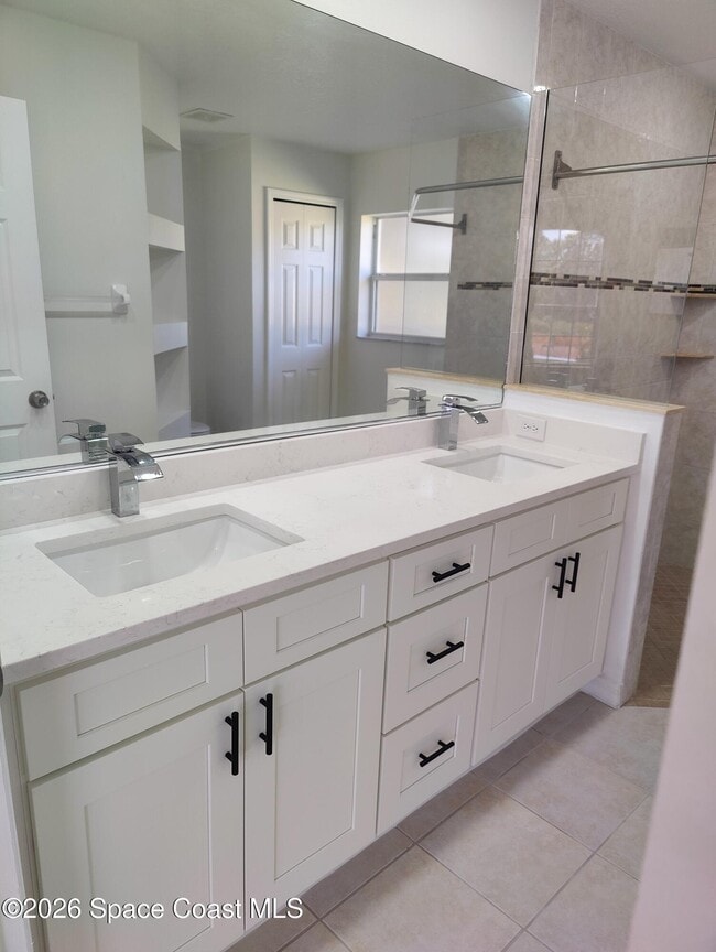 Building Photo - 219 Aladdin St NE