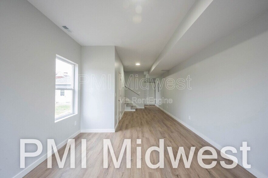 Building Photo - 2814 E Michigan St