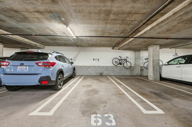 Building Photo - 2001 McAllister St