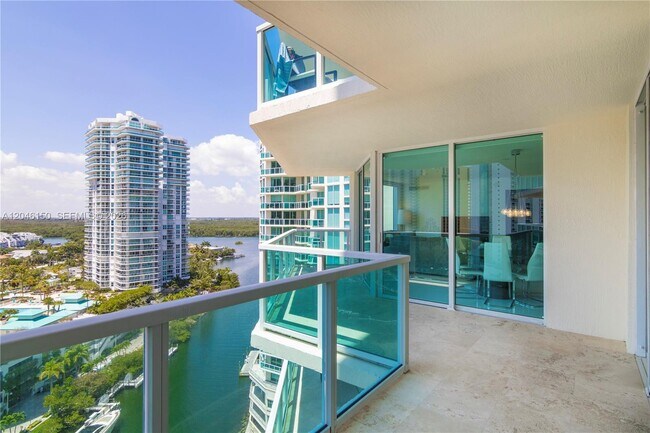 Building Photo - 150 Sunny Isles Blvd