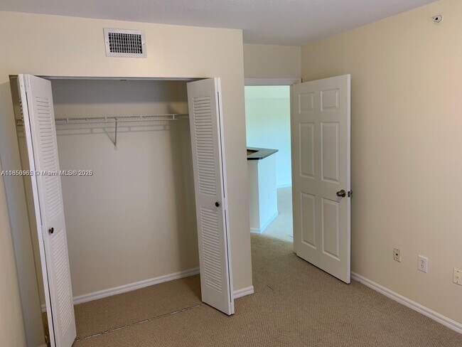 Building Photo - 4041 San Marino Blvd