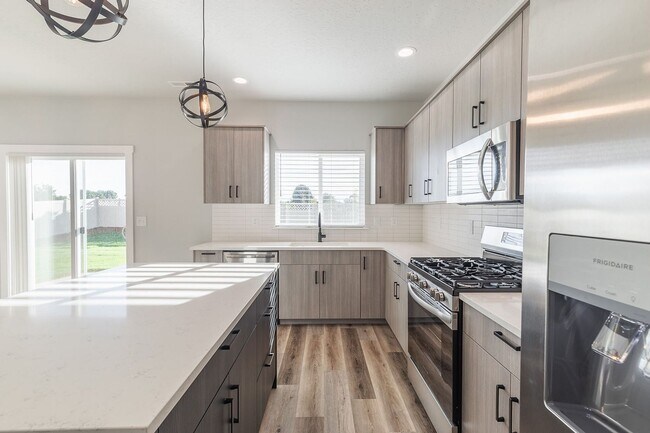 Building Photo - Brand New 4 Bed 2.5 Bath House in Star