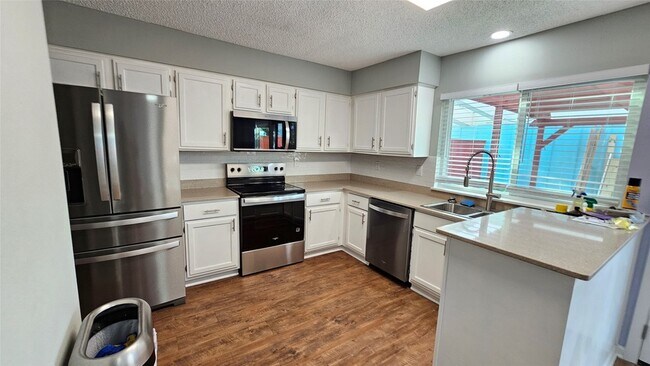 Building Photo - 7508 Stewart Rd