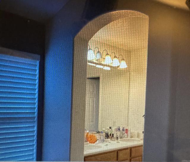 Building Photo - 16941 Meadowlark Ridge Rd