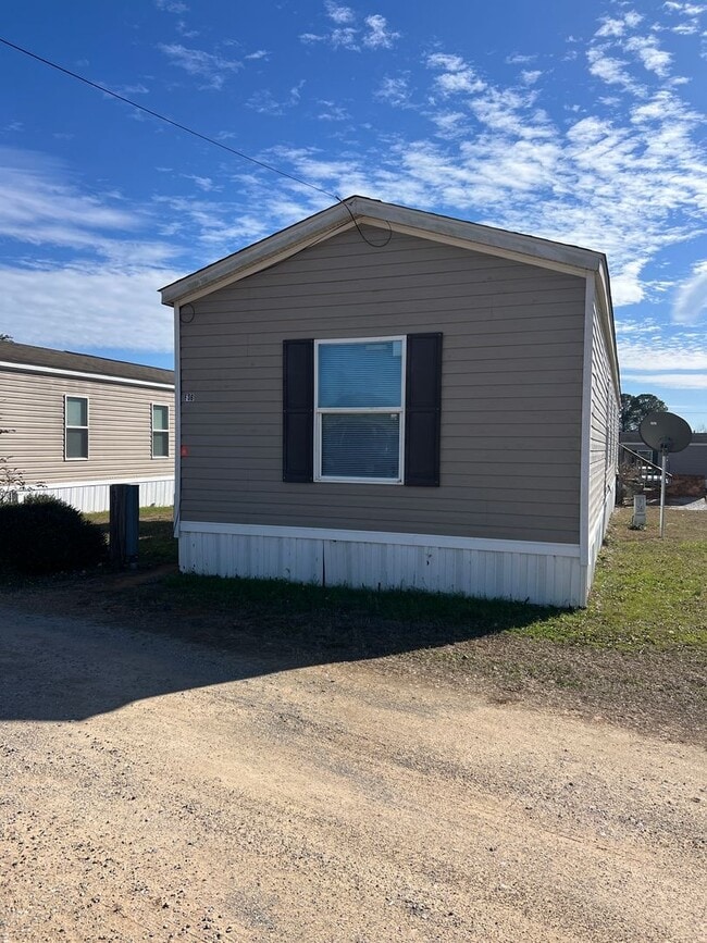 Building Photo - 142 County Rd 5516