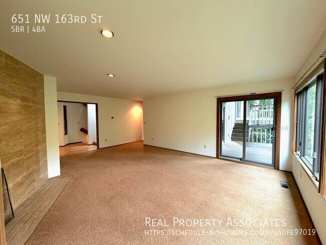 Building Photo - 651 NW 163rd St