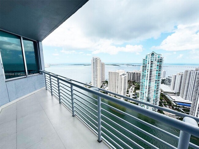 Building Photo - 325 S Biscayne Blvd