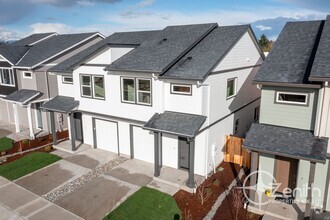 Building Photo - Brand New 3 Bedroom Townhouse in Vancouver...