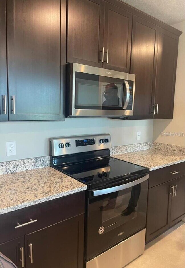 Building Photo - Amazing energy-efficient townhome for rent!