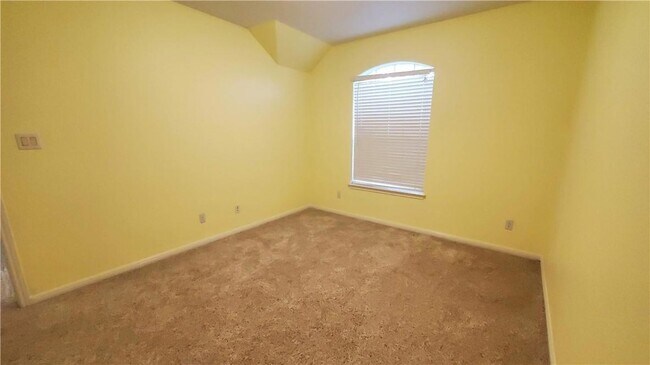 Building Photo - 9421 Lisi Anne Dr