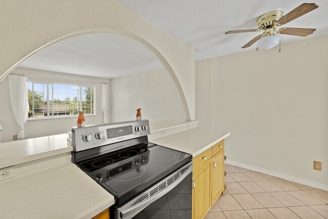 Building Photo - 4319 Millburn S